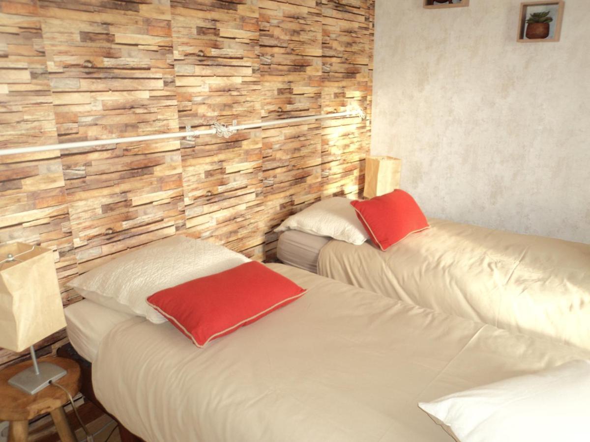 Quévert Maison Aux Volets Bleus מראה חיצוני תמונה