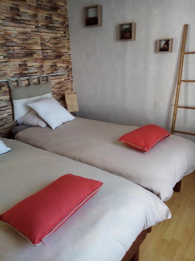 Quévert Maison Aux Volets Bleus מראה חיצוני תמונה